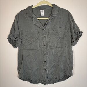 Women's Slate Button-Up Short Sleeve Shirt